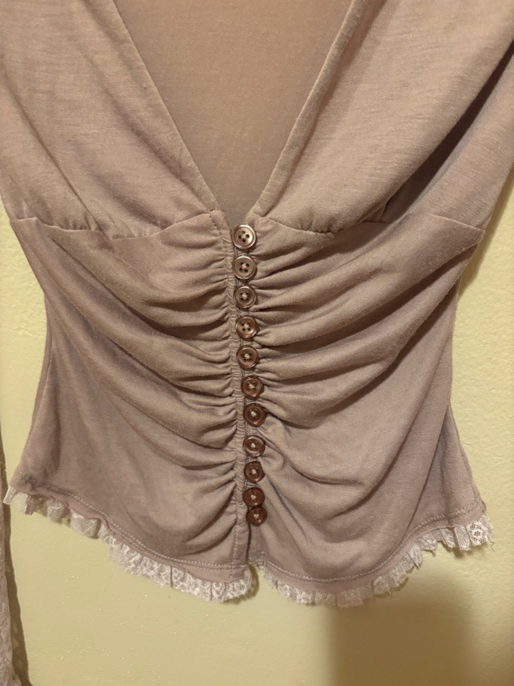 Kimchi Blue Mauve Lace-Sleeve Ruched V-Neck Button Front Top - Picture 2 of 3